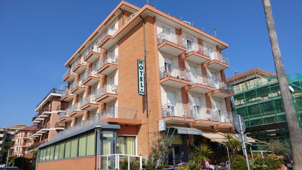 Hotel Moresco Marina dʼMarina dʼAndora Екстериор снимка
